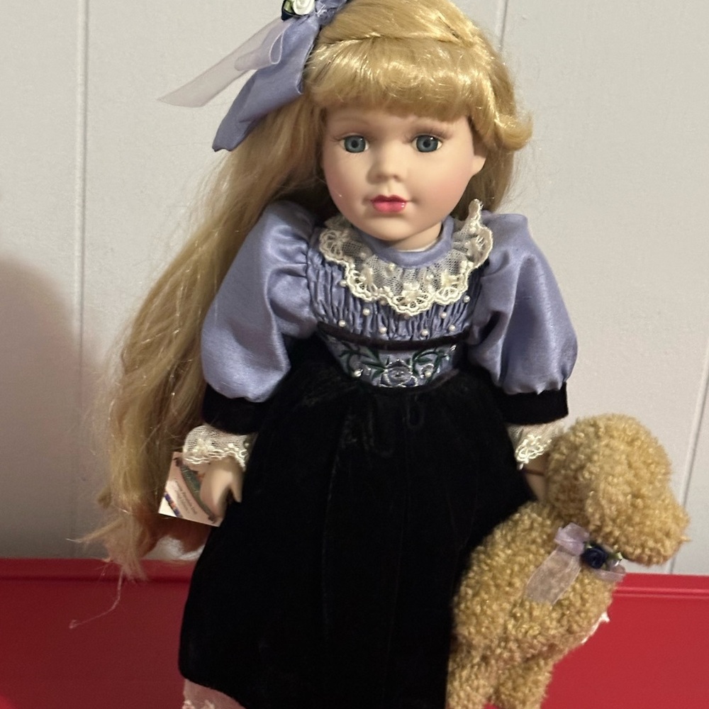 Victorian Collection Limited Edition Porcelain Doll 1998